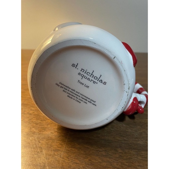 Set Of 2 Snowman Mugs w/ Spoon & Lid Christmas by St. Nicholas Square Tree Lot - Picture 9 of 9